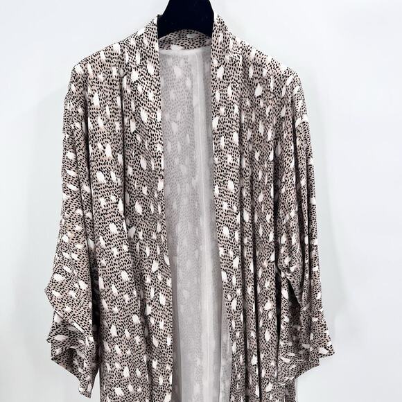 Vintage Custom OOAK Beige Black Animal Print Silk Kimono Jacket - Picture 2 of 8